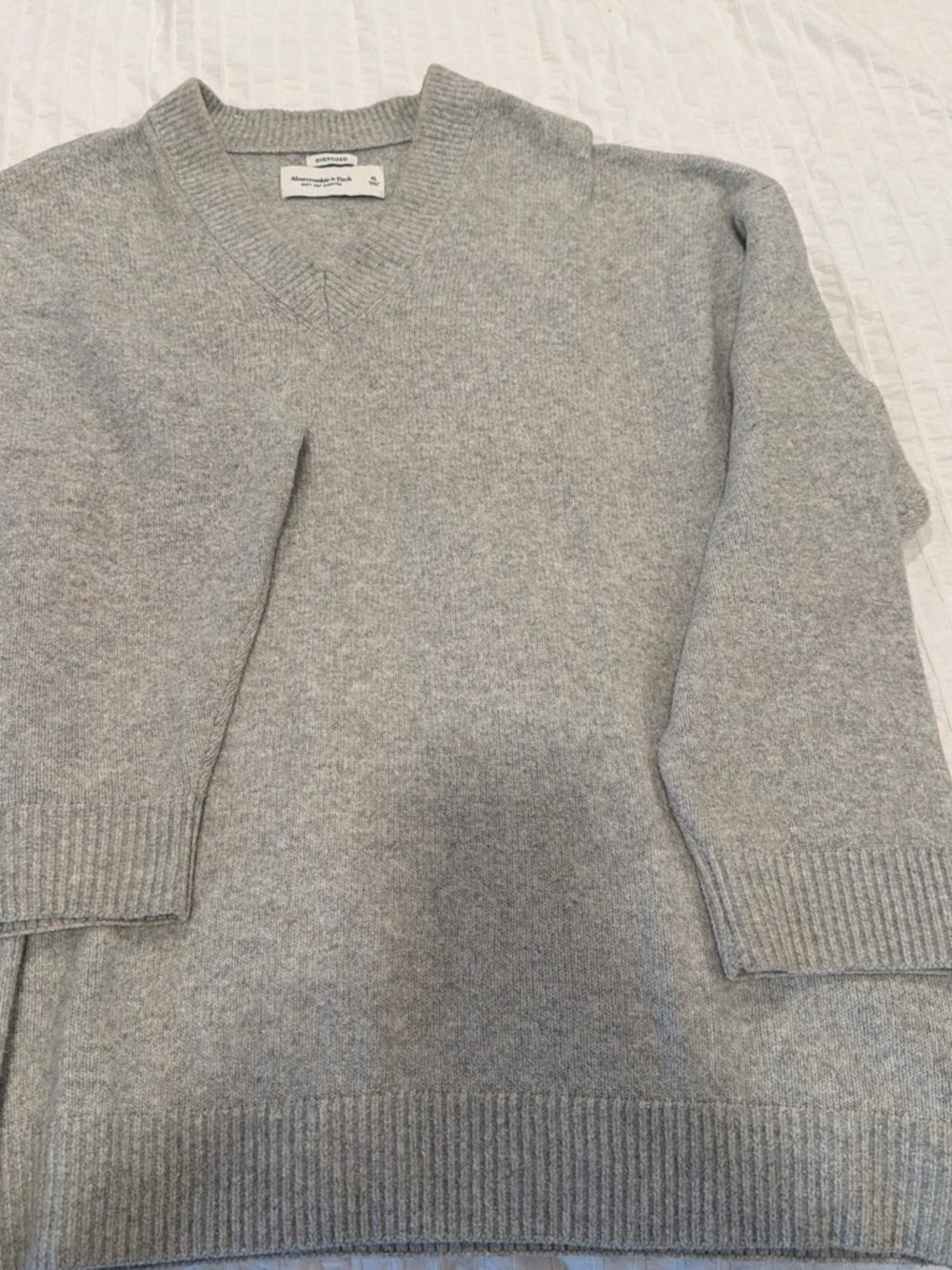 Abercrombie & Fitch Light Gray V-Neck Sweater